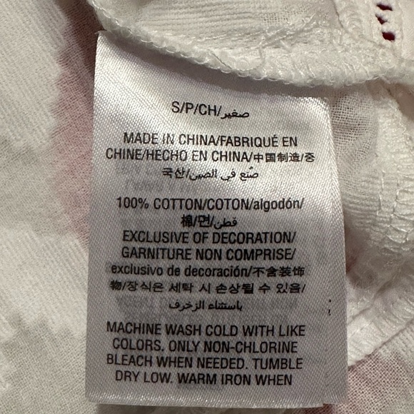 Trina Turk White 3/4 Sleeve V-Neck Blouse - Picture 9 of 9